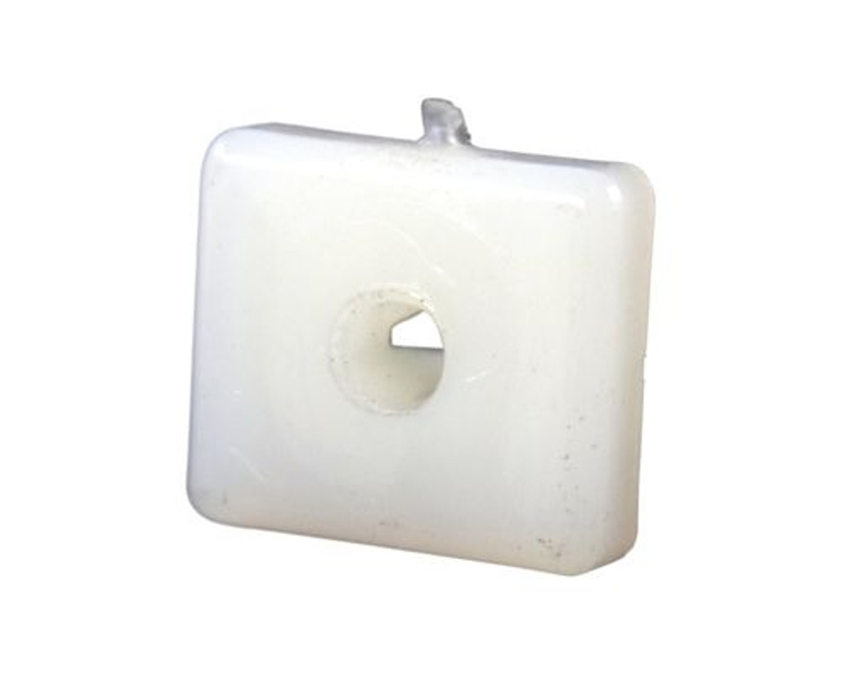 Écrou plastique pare-chocs