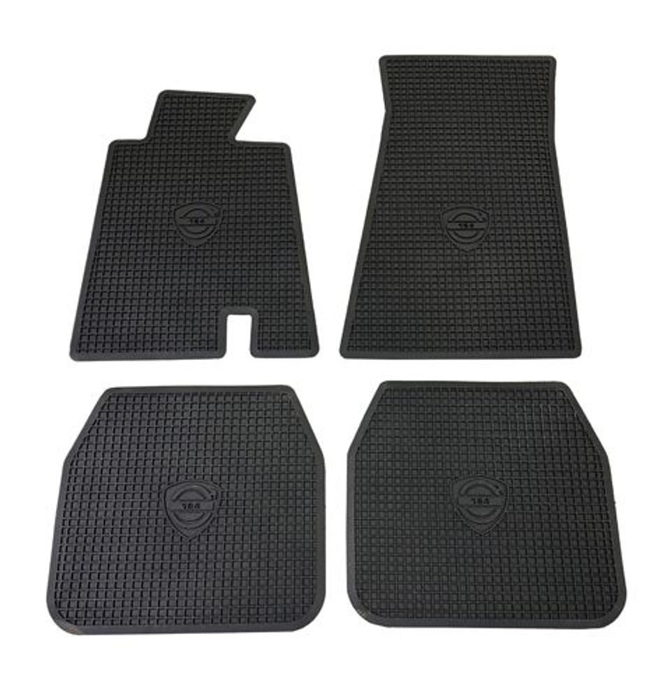 Jeu de tapis de sol en caoutchouc noir pour Volvo 164 (1972).