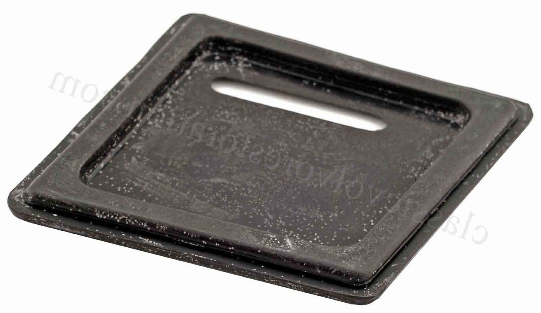 Passe-fil avant droit