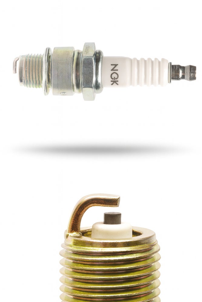 Bougies d'allumage NGK pour Volvo B18A, B18D, B20A — bild 1 av 2
