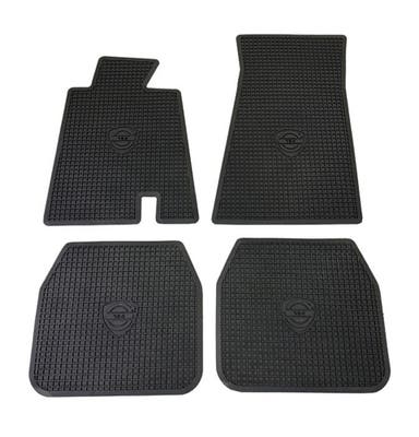 Jeu de tapis de sol en caoutchouc noir pour Volvo 164 (1968-1971).