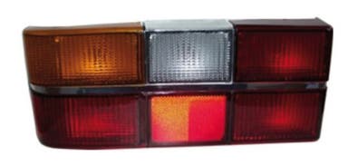 Feu arrière gauche pour Volvo 240 (1985-1993), finition chromée, version USA.