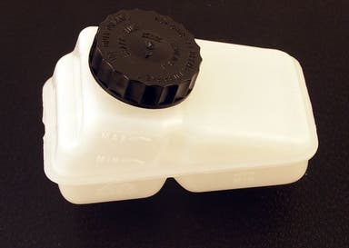 Remplacement du réservoir de liquide de frein pour Volvo 140, 164